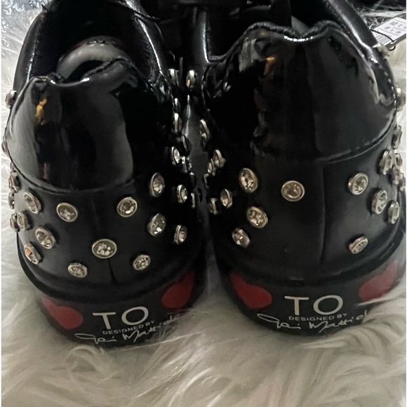 NWT 
GAI MATTIOLO
Sneakers
Size 39 - Picture 7 of 8